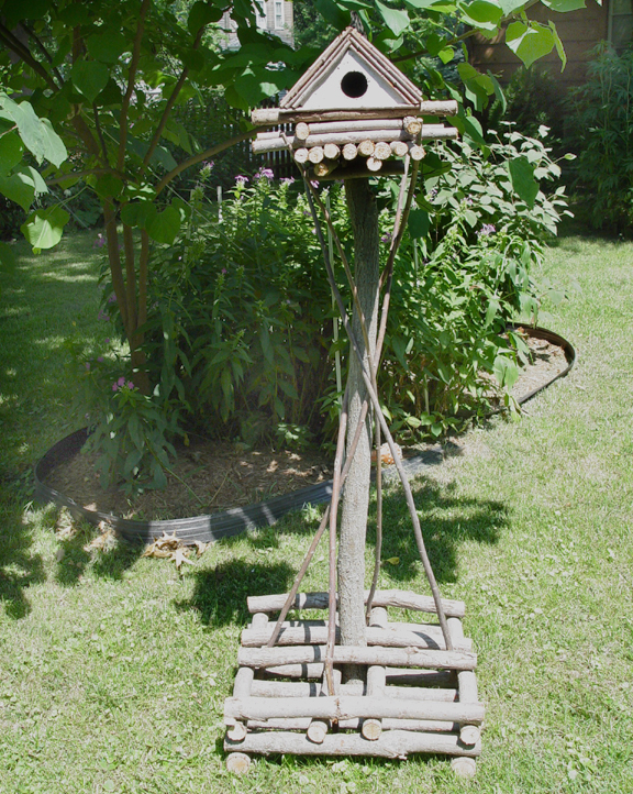 Item# 571 - Free Standing Bird House